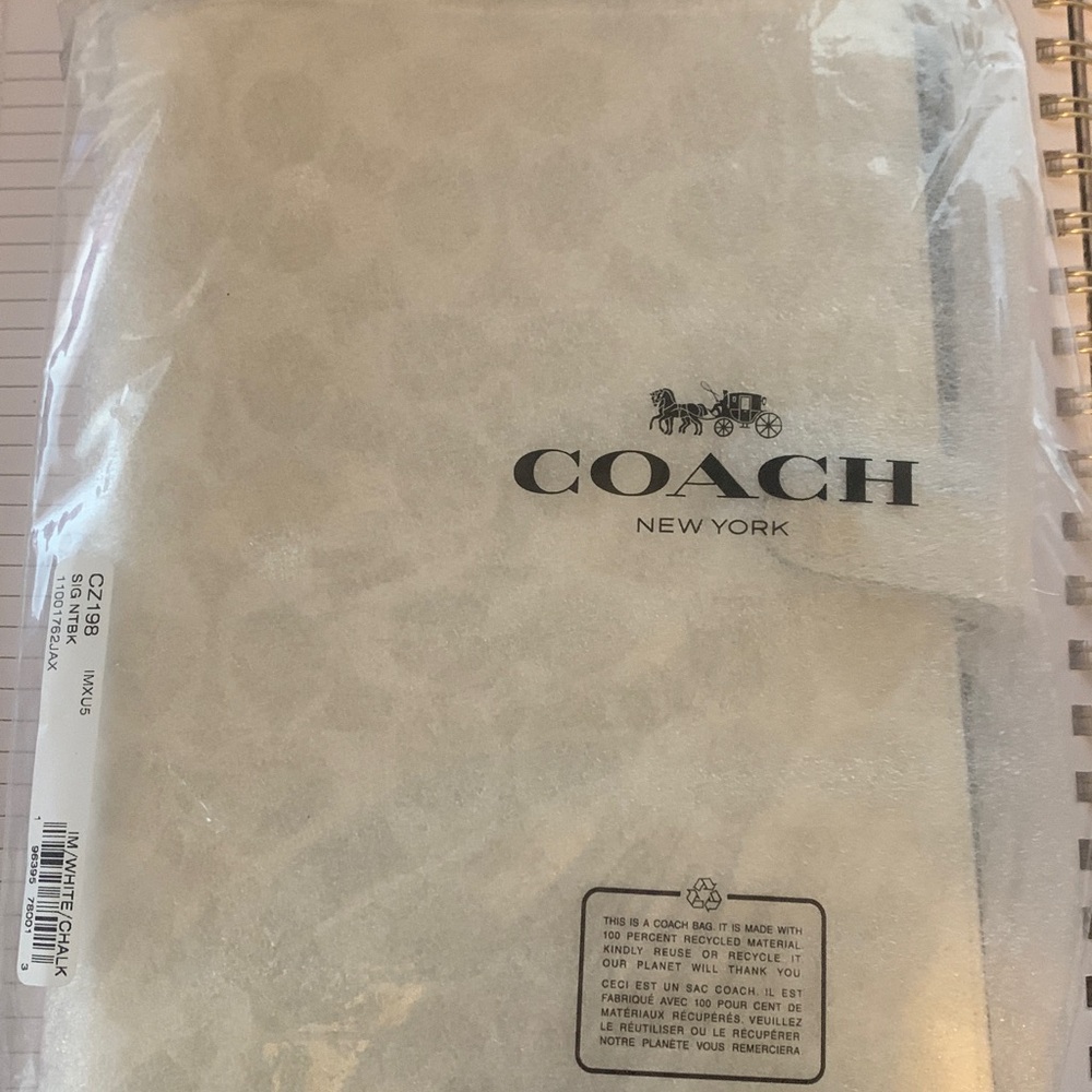 Coach white canvas notebook brand new original packaging - Picture 3 of 4